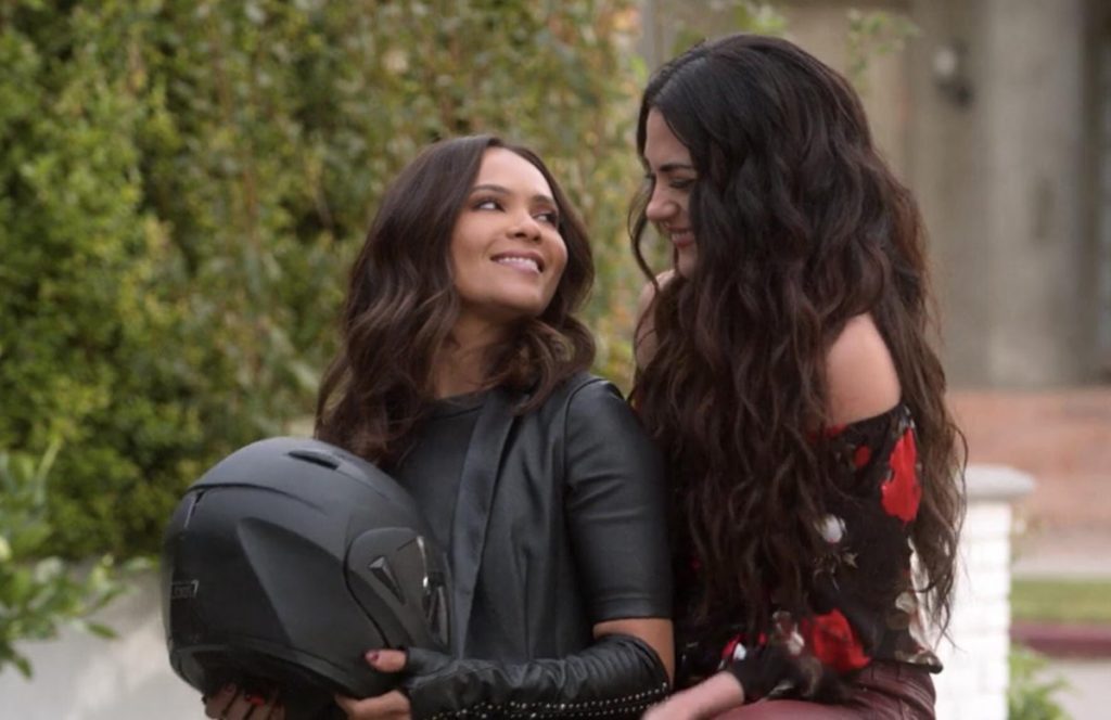 Maze and Eve go on a ride.