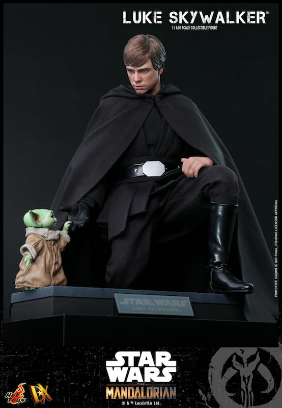 Hot Toys Luke Skywalker Figure with Grogu