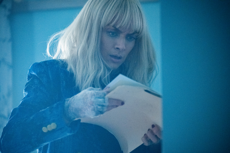 batwoman antifreeze photos