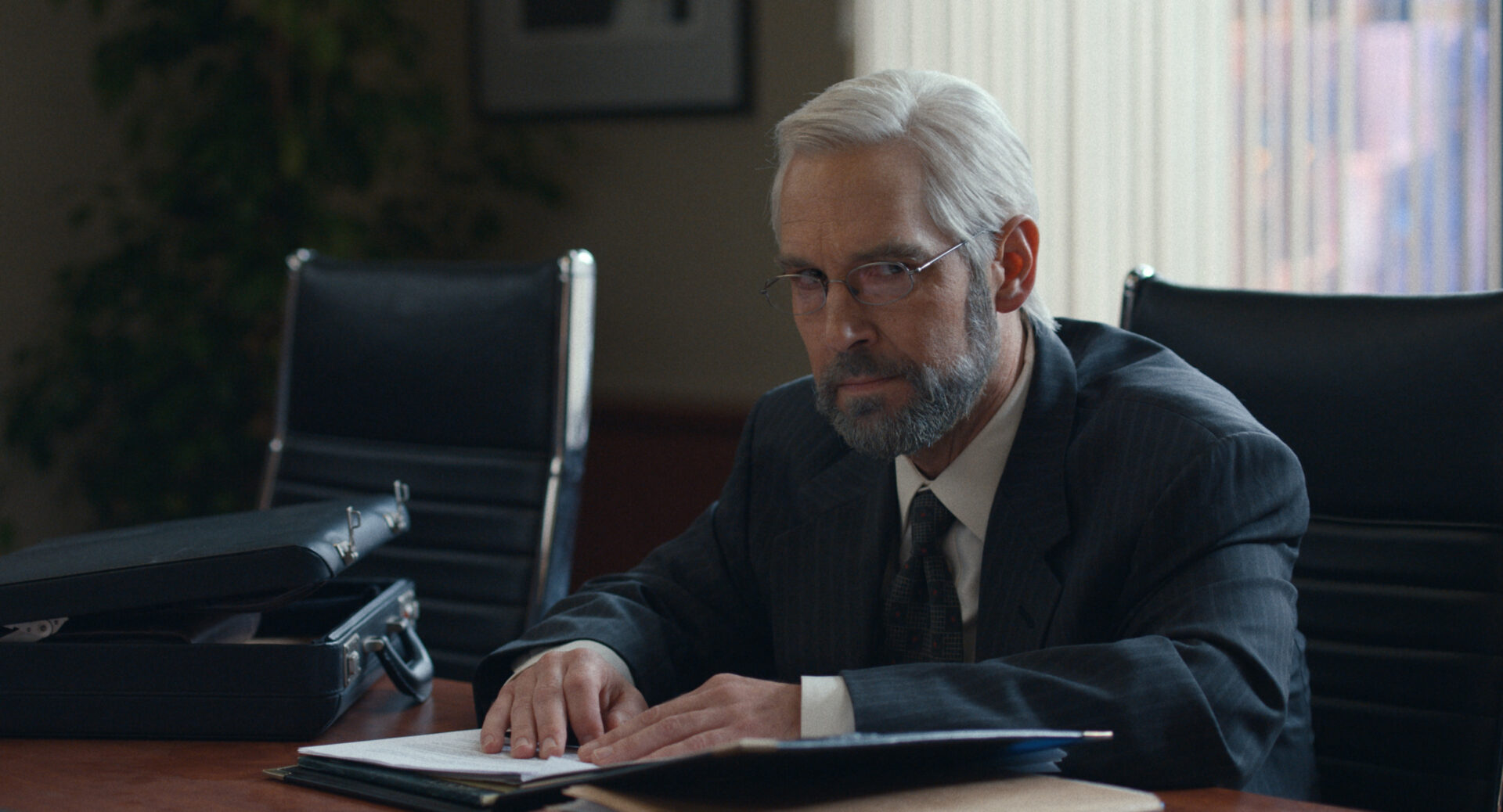 The_Shrink_Next_Door_Photo_010804