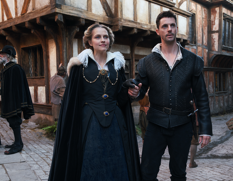 Teresa Palmer as Diana Bishop and Matthew Goode as Matthew de Clermont