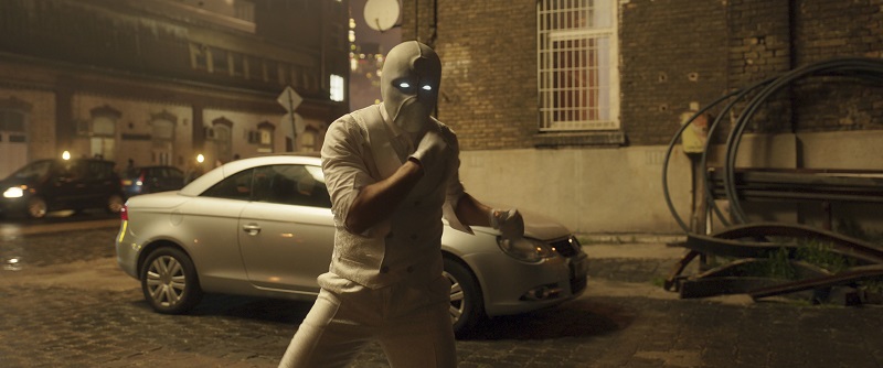 blc0590_102_comp_fra_v0089_29a8b311 Moon Knight still frame featuring Oscar Isaac as Mr. Knight