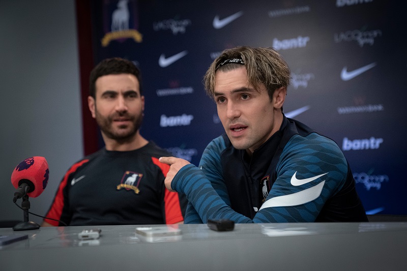 Ted_Lasso_Photo_031105